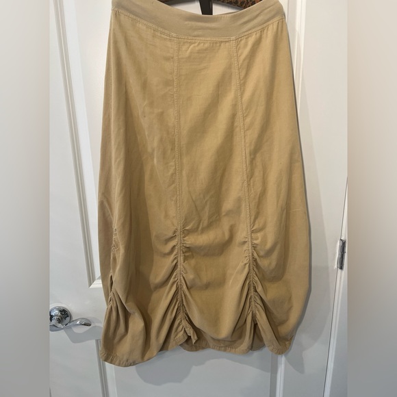 Roman style maxi skirt ,corduroy Tan / besiege size M - Picture 3 of 3